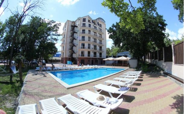 Отель "Plaza"